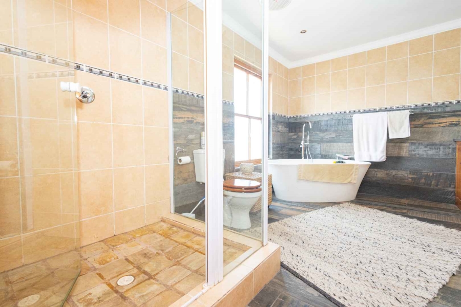 4 Bedroom Property for Sale in Panorama Western Cape